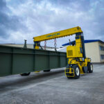 combilift mobile crane mg 60 in action