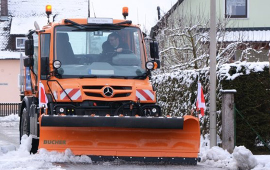 BUCHER municipal Gmeiner single blade snow plow