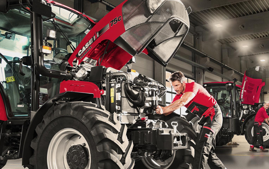 Repair and maintenance of Case tractor