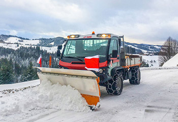 Snow Blowers, Spreaders, Snow Plows – Winter Equipment l Bucher