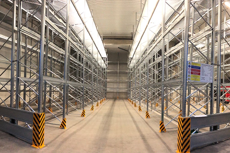 Shelf service pallets warehouse high