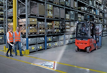 Preview safety and assistance systems Linde forklift truck